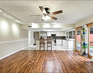 1824 Castille Drive - Photo Thumbnail 13