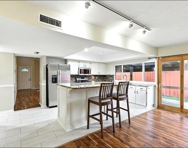 1824 Castille Drive - Photo Thumbnail 9