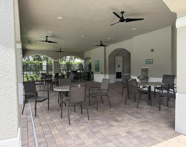 9084 Silver Glen Way - Photo Thumbnail 27