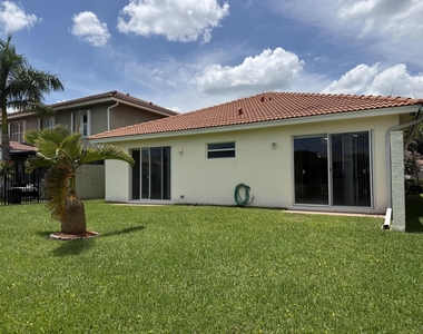 9084 Silver Glen Way - Photo Thumbnail 22