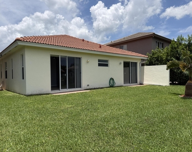 9084 Silver Glen Way - Photo Thumbnail 21