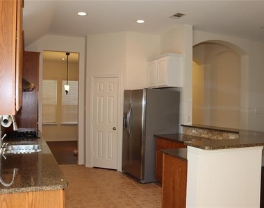 1548 Idlewild Drive - Photo Thumbnail 8