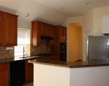 1548 Idlewild Drive - Photo Thumbnail 5