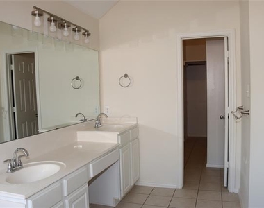 1548 Idlewild Drive - Photo Thumbnail 16