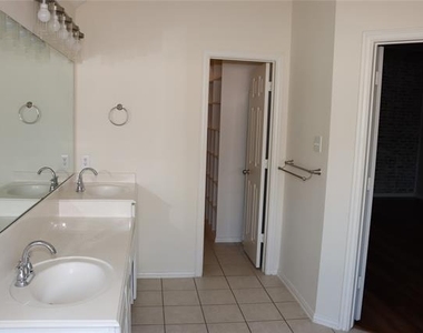 1548 Idlewild Drive - Photo Thumbnail 17