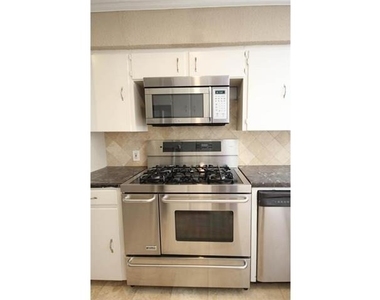6368 Monticello Avenue - Photo Thumbnail 5