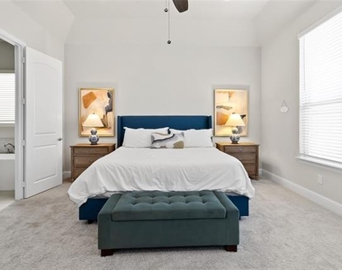 1812 Scotney Court - Photo Thumbnail 11