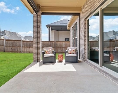 1812 Scotney Court - Photo Thumbnail 26