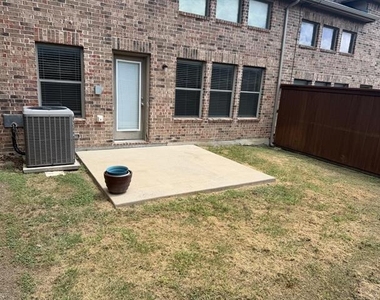 1139 Landon Lane - Photo Thumbnail 38
