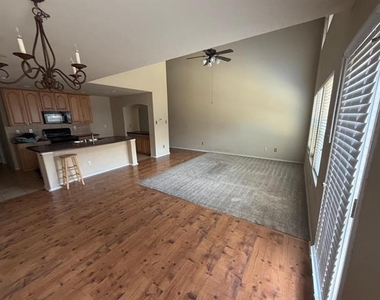 1139 Landon Lane - Photo Thumbnail 28