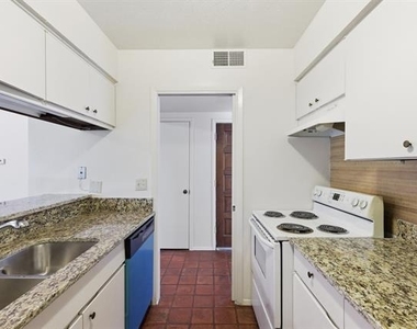 13422 Blossomheath Lane - Photo Thumbnail 8