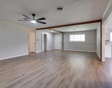 140 Joyce Drive - Photo Thumbnail 7
