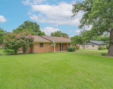 140 Joyce Drive - Photo Thumbnail 1