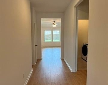 4000 Malachite Drive - Photo Thumbnail 5