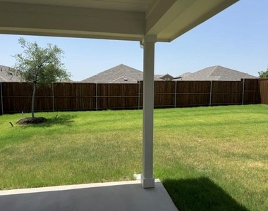 4000 Malachite Drive - Photo Thumbnail 7
