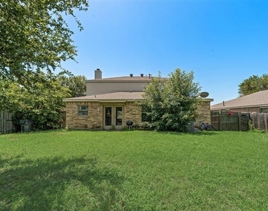 2309 Breanna Way - Photo Thumbnail 17
