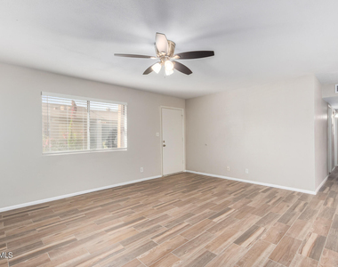 2612 E Lemon Street - Photo Thumbnail 5