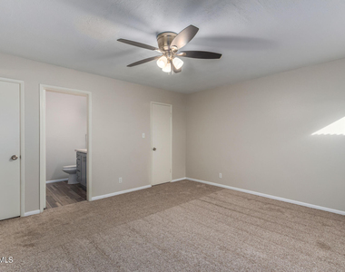2612 E Lemon Street - Photo Thumbnail 14