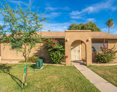 2612 E Lemon Street - Photo Thumbnail 1