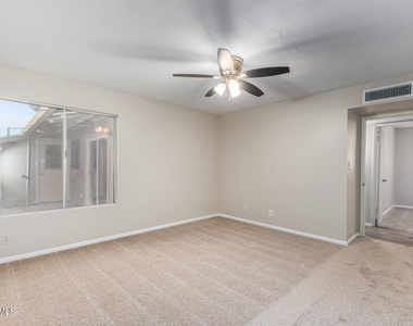 2612 E Lemon Street - Photo Thumbnail 12
