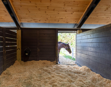 844 Arabian Drive - Photo Thumbnail 18