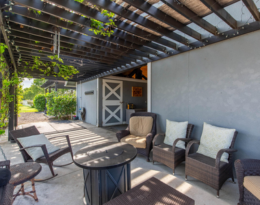 844 Arabian Drive - Photo Thumbnail 12