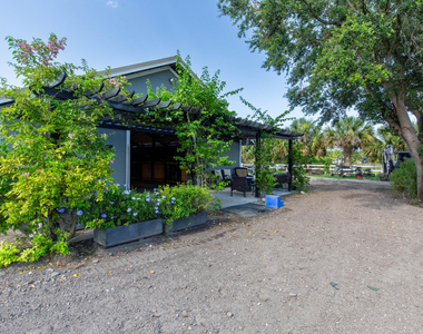 844 Arabian Drive - Photo Thumbnail 1