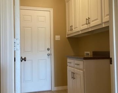 111 Reba Road - Photo Thumbnail 17