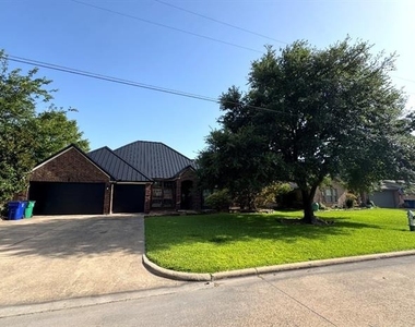 111 Reba Road - Photo Thumbnail 1