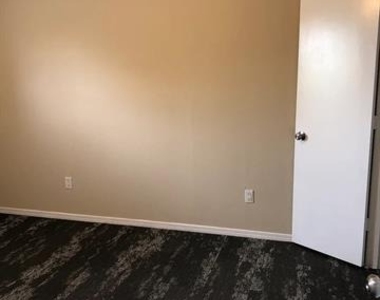 613 Trail View Lane - Photo Thumbnail 28