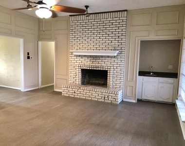 613 Trail View Lane - Photo Thumbnail 8