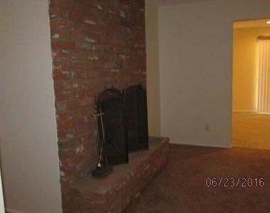 8339 E Cholla Street - Photo Thumbnail 9