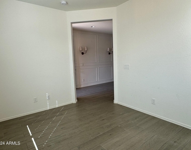 21080 W Almeria Road - Photo Thumbnail 15