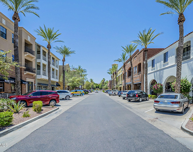 21080 W Almeria Road - Photo Thumbnail 33