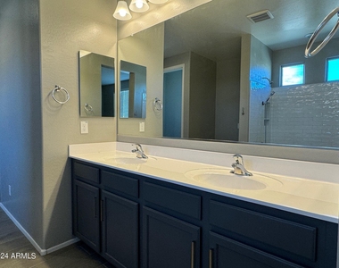 21080 W Almeria Road - Photo Thumbnail 7