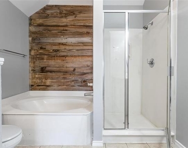 504 Connemara Court - Photo Thumbnail 24