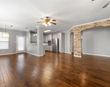 504 Connemara Court - Photo Thumbnail 8
