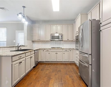 504 Connemara Court - Photo Thumbnail 22