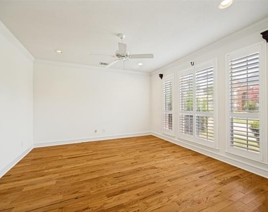 7805 San Isabel Drive - Photo Thumbnail 2