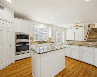 7805 San Isabel Drive - Photo Thumbnail 11