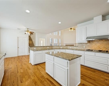 7805 San Isabel Drive - Photo Thumbnail 10