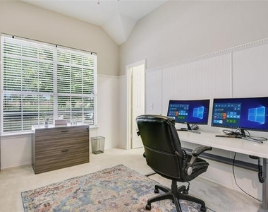 4402 Ruth Borchardt Drive - Photo Thumbnail 13
