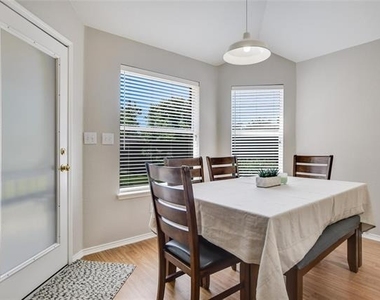 4402 Ruth Borchardt Drive - Photo Thumbnail 12