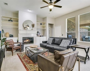 4402 Ruth Borchardt Drive - Photo Thumbnail 8