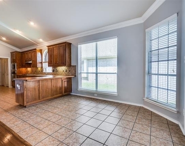 3208 Serpis - Photo Thumbnail 6