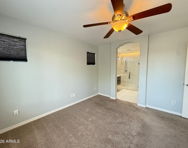 3998 W Roundabout Circle - Photo Thumbnail 11
