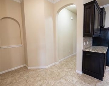 2956 Salina Drive - Photo Thumbnail 11