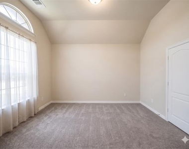 2956 Salina Drive - Photo Thumbnail 13