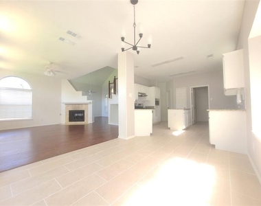 2217 Sky Harbor Drive - Photo Thumbnail 4