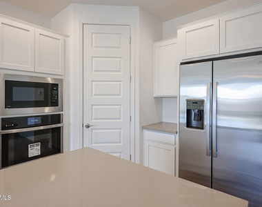 17064 W Briles Road - Photo Thumbnail 3